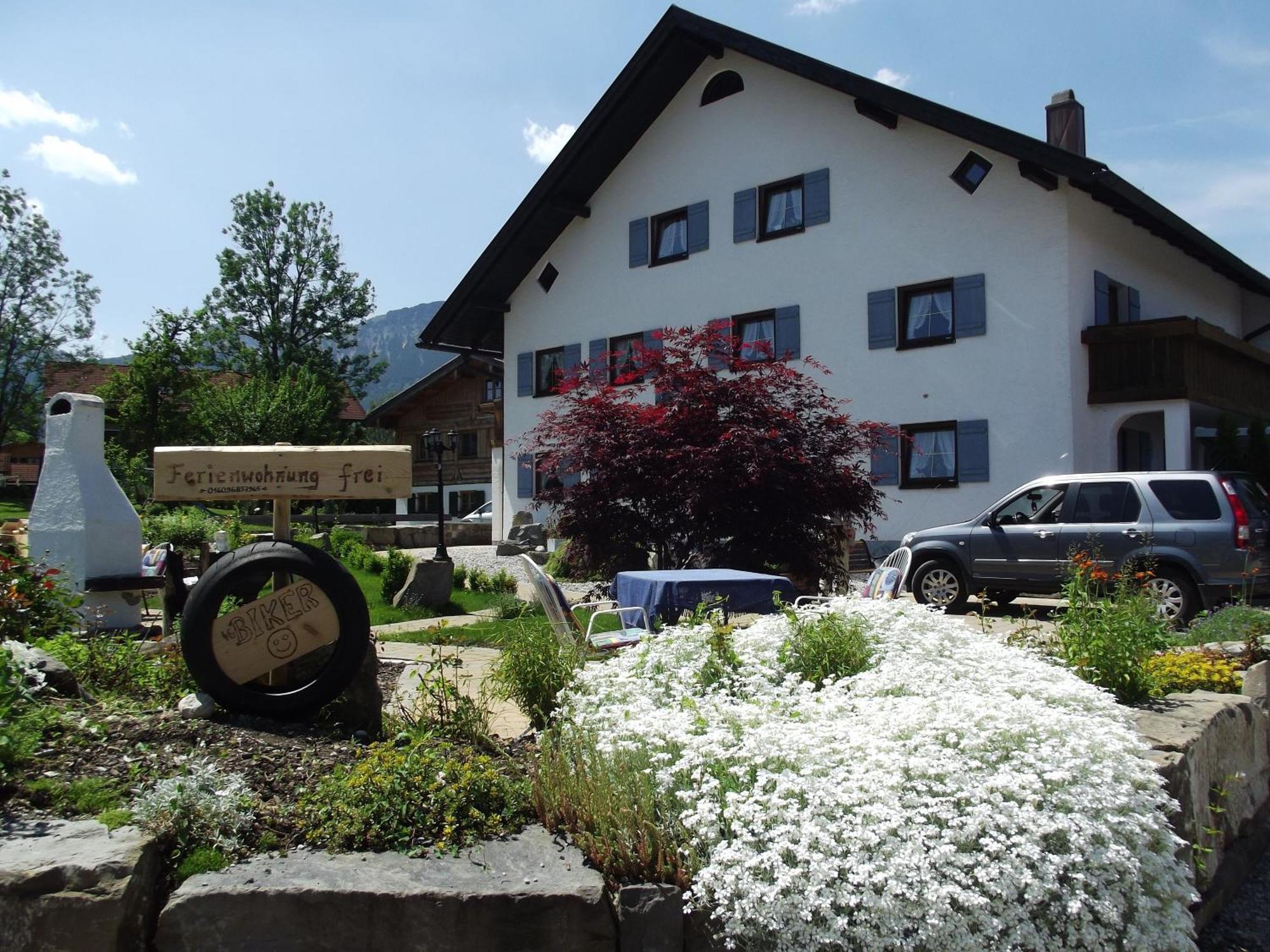 Gemuetliche Ferienwohnung In Urigem Bauernhaus Pfronten Luaran gambar